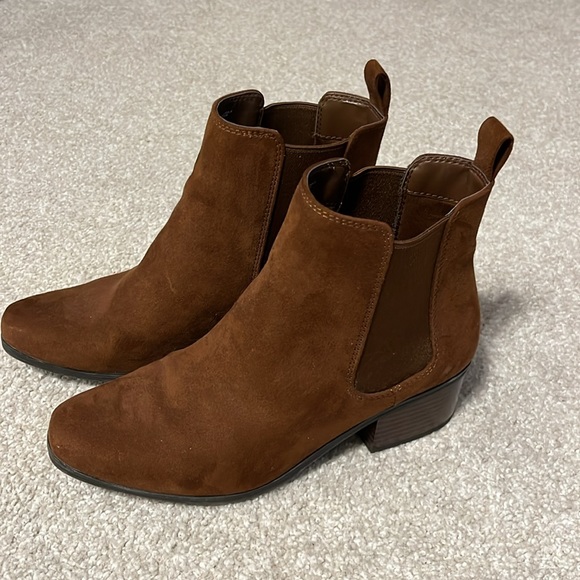 a new day Shoes - Women’s a new day Target brown boots size 7.5 EUC